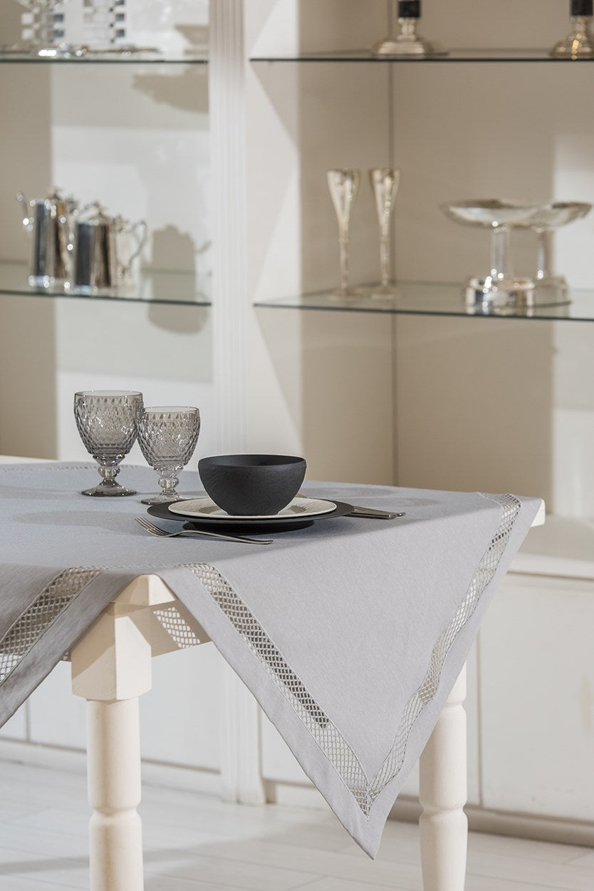 عنبر - مفرش طاولة - رمادي