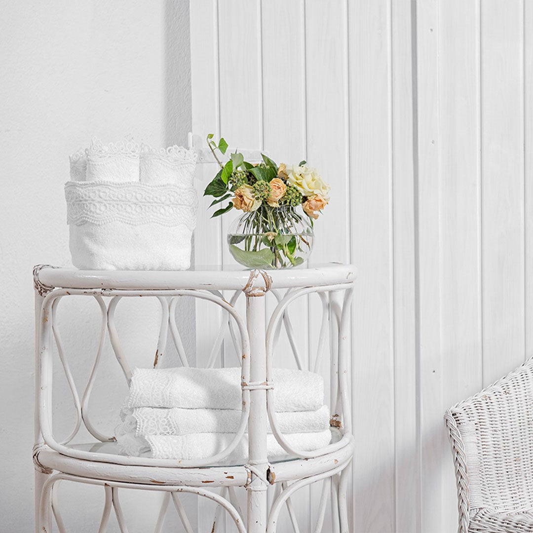 DAISY BASKET TOWEL SET - WHITE