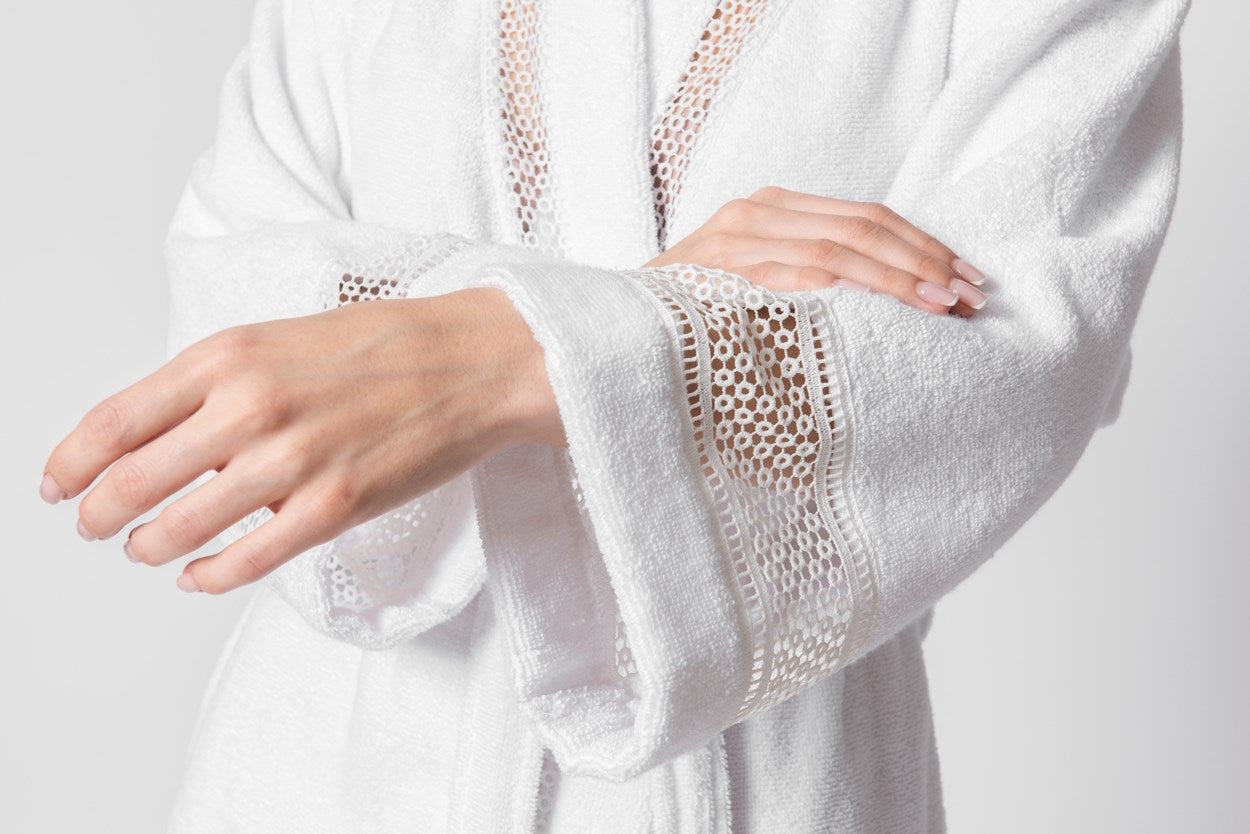 PARIS BATHROBE - WHITE