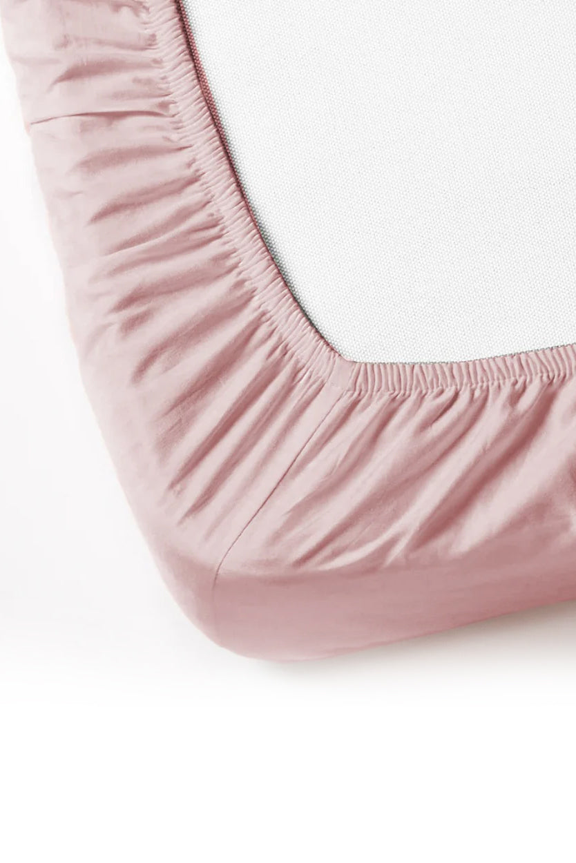 PLAIN 300TC FITTED SHEET PINK