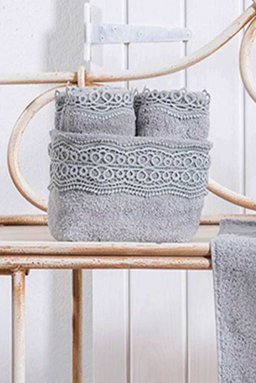 DAISY BASKET TOWEL SET - GREY
