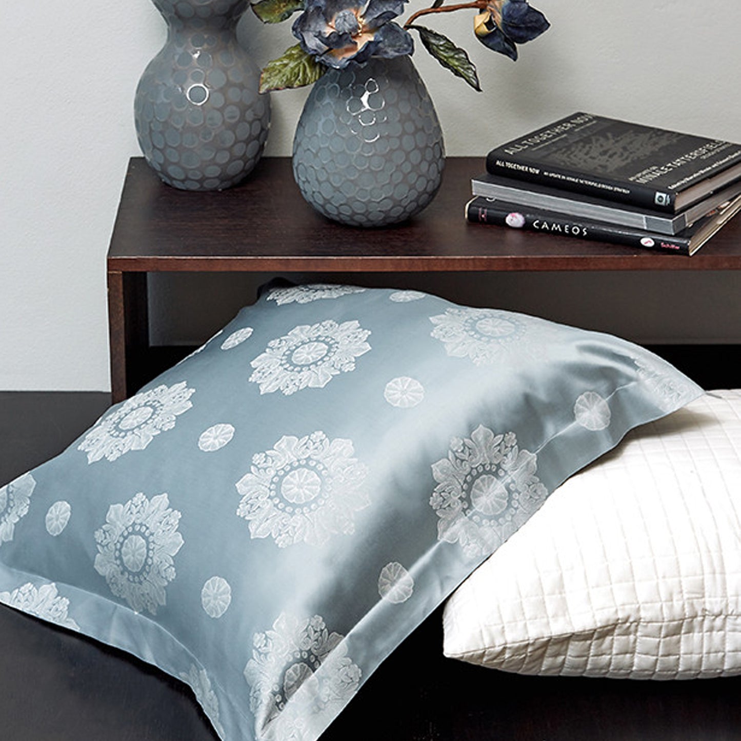 MONTECRISTO DECORATIVE CUSHION