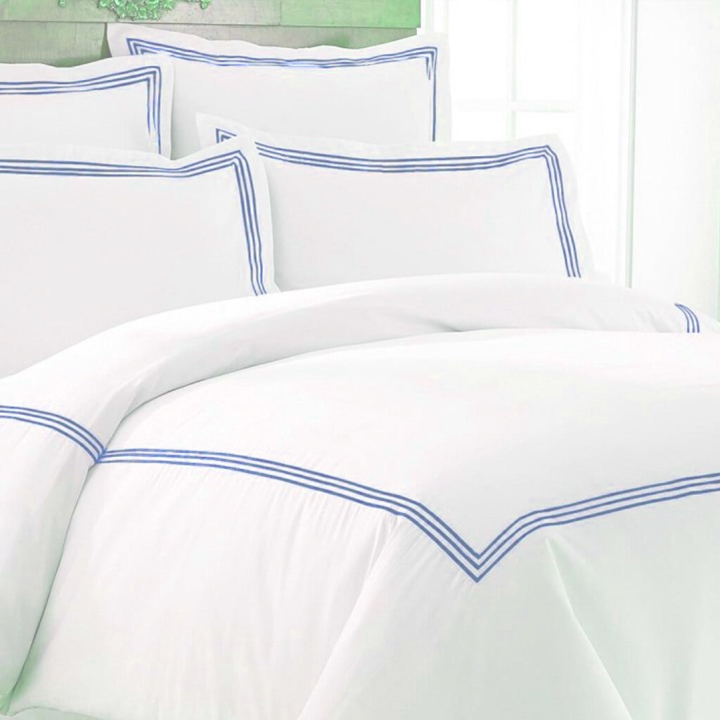 غطاء لحاف من القطن المصري مكون من 3 صفوف 400 غرزة ( أبيض / أزرق )