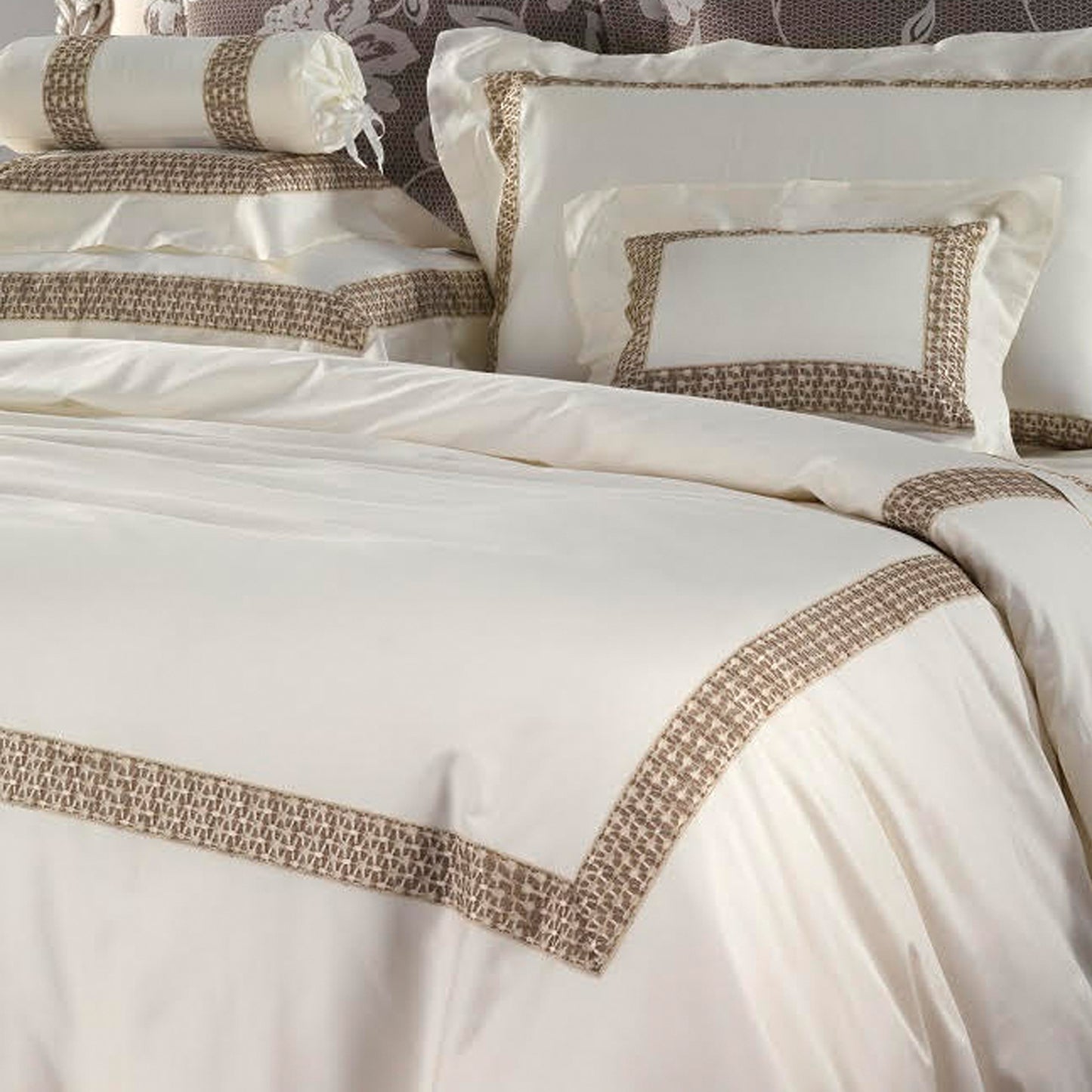 DOME LUXURY ITALIAN DUVET COVER SET 6 Pcs