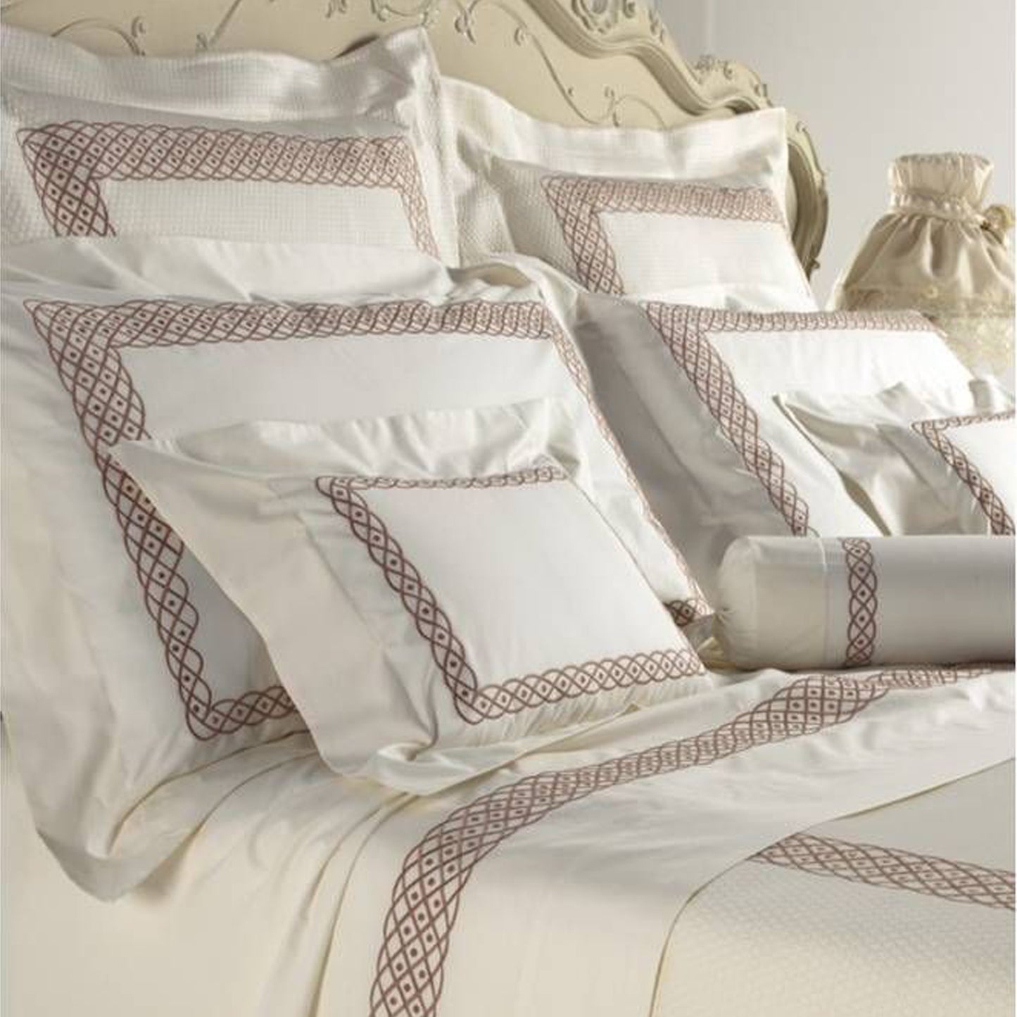 HERITAGE LUXURY ITALIAN BED SET 9 Pcs