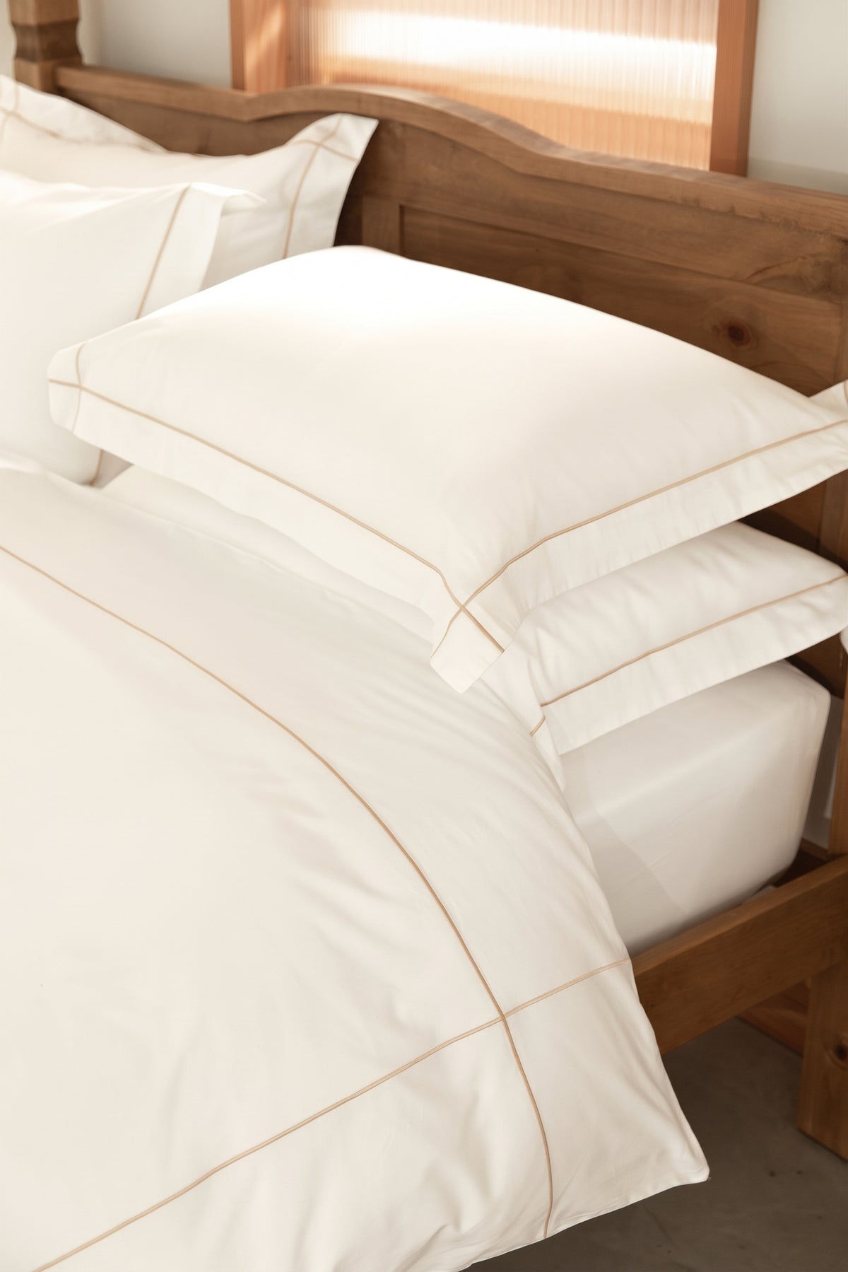 VINTAGE 1 ROW SINGLE CROSS EMBROIDERY DUVET COVER