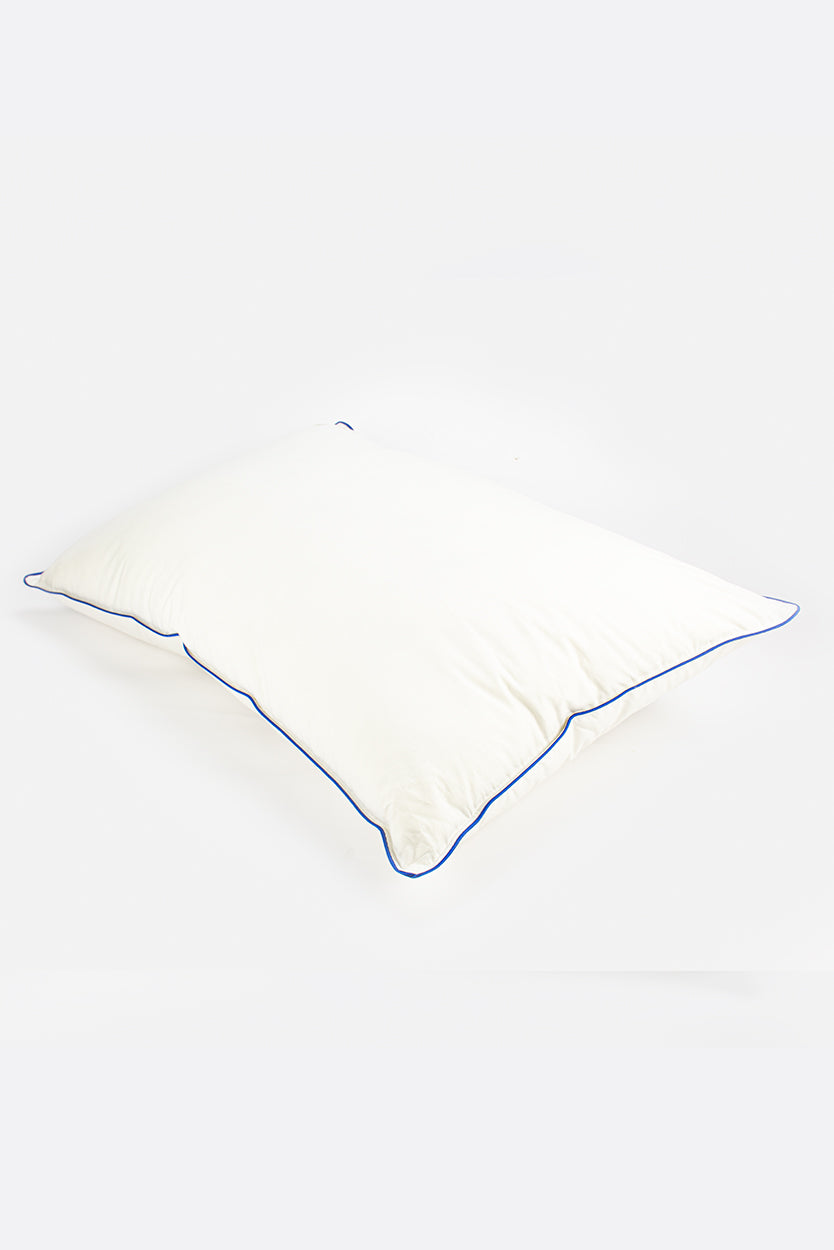 FLAT DOWN ALTERNATIVE PILLOW