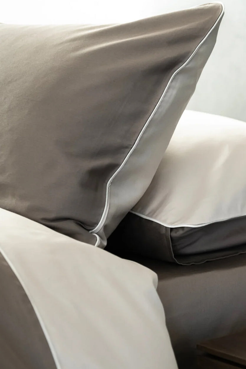 FINESSE ITALIAN BED SET 7 PCS