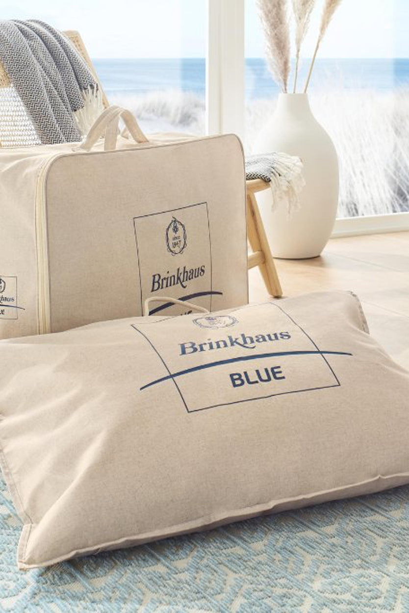 BLUE PILLOW 50X 75 CM