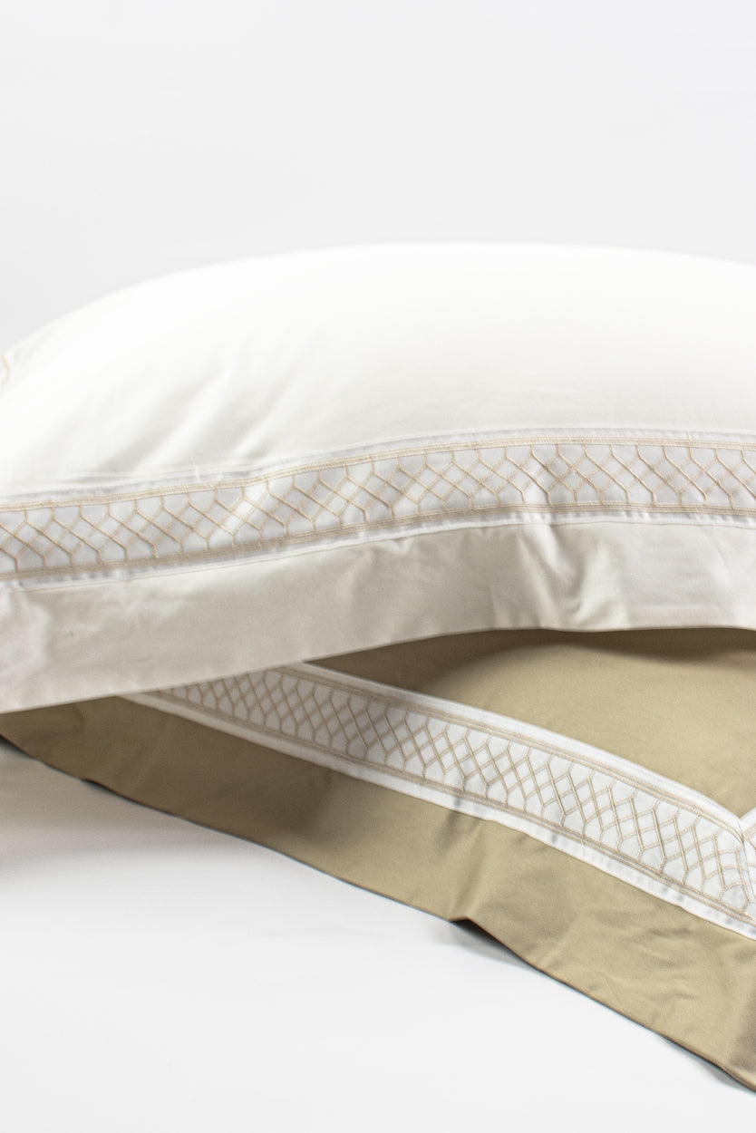 ARABESQUE 400TC OXFORD PILLOW